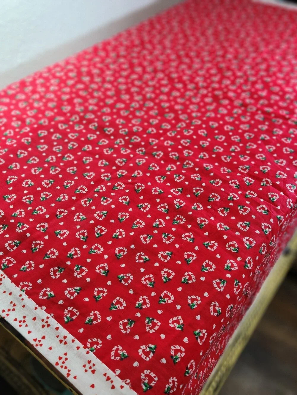 🎄 Cozy Up Your Holidays with this Handmade Christmas Quilt! 🎄